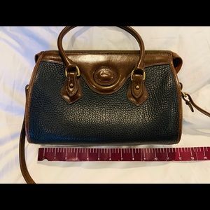 Vintage Dooney & Bourke handbag shoulder bag purse